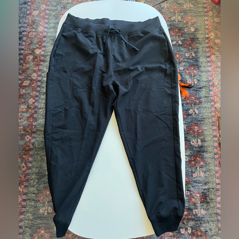 Mandala XL high waist petite jogger.